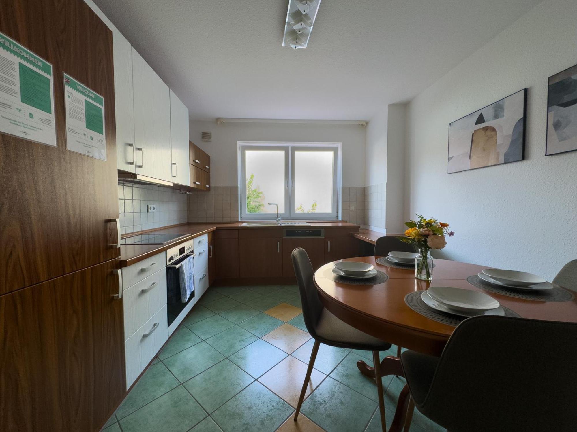 110Qm - 4 Zimmer - Privat Parkplatz - Zentral - Balkon - Mallibase Apartments Kassel Zewnętrze zdjęcie