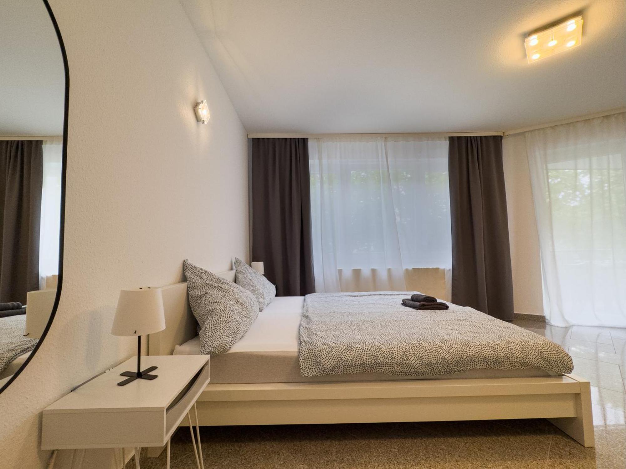 110Qm - 4 Zimmer - Privat Parkplatz - Zentral - Balkon - Mallibase Apartments Kassel Zewnętrze zdjęcie